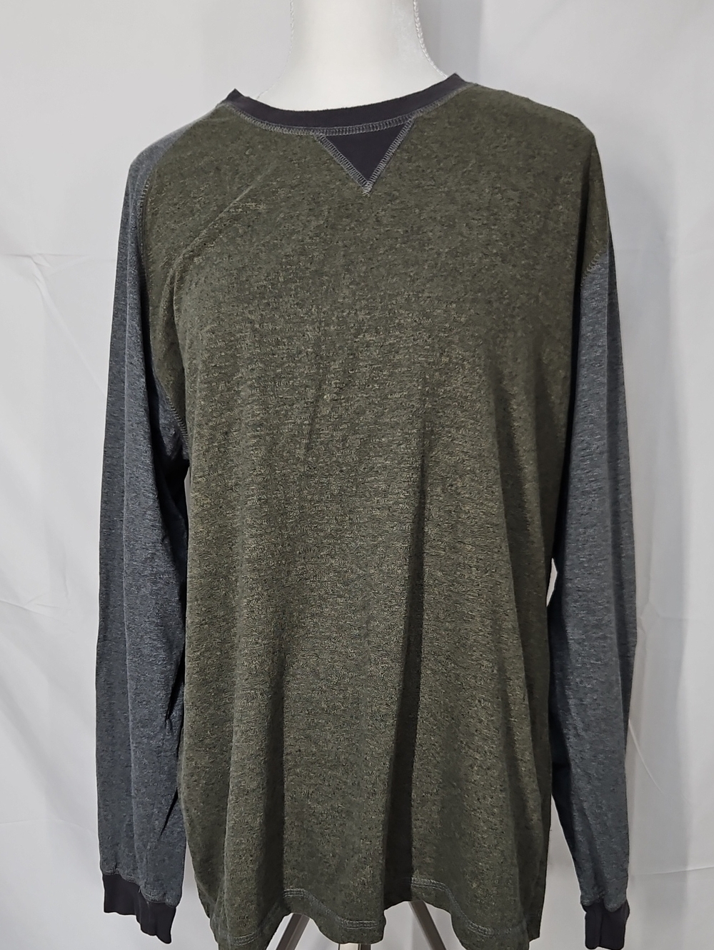 RedHead Olive Green and Gray Long Sleeve Crewneck